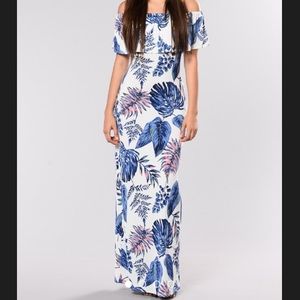 FashionNova Palm Maxi Dress, Size: Small